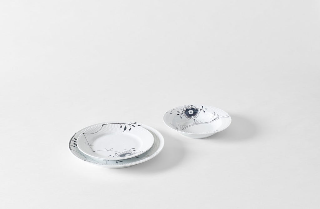 Royal Copenhagen Black Fluted Mega Collection