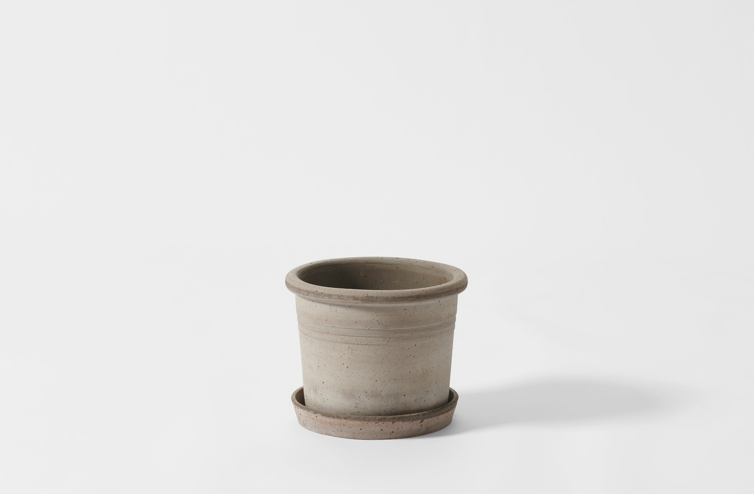 Tuscan Grey Small Garden Pot