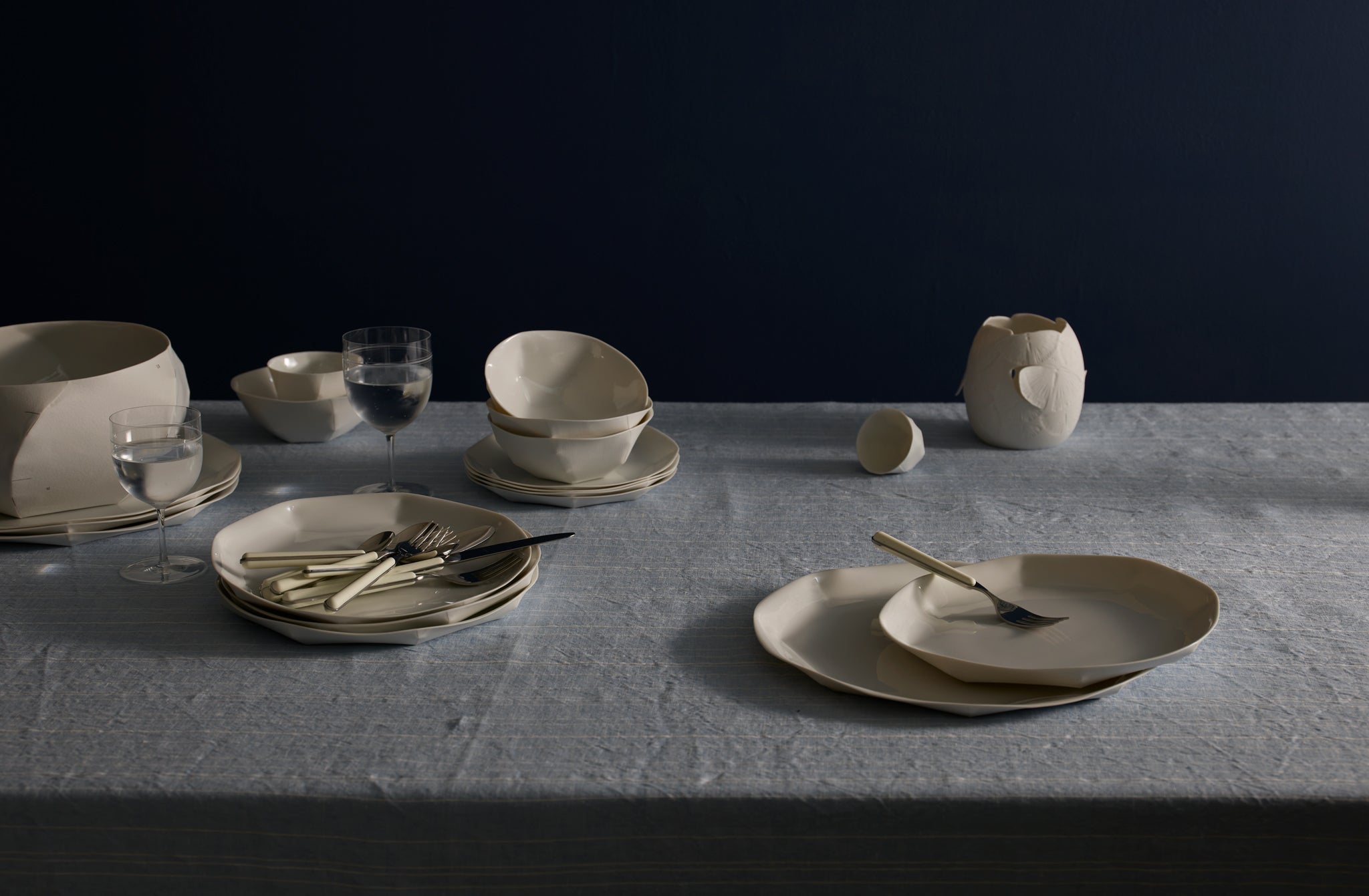 http://marchsf.com/cdn/shop/files/Nymphenburg-Porcelain-Lightscape-Tabletop_P_042be0d0-55c0-47af-a311-8b1885d0b24b.jpg?v=1694465087