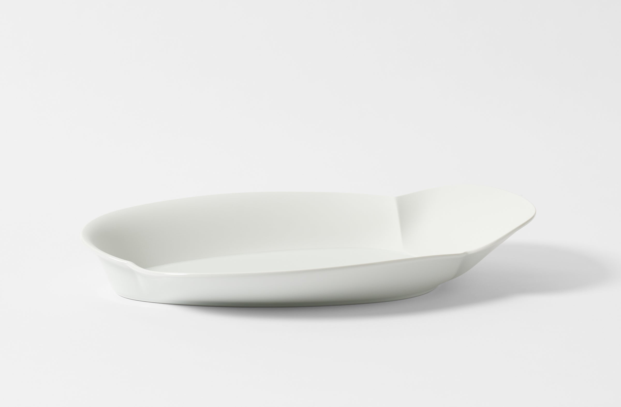 Hering Berlin large white evolution platter.