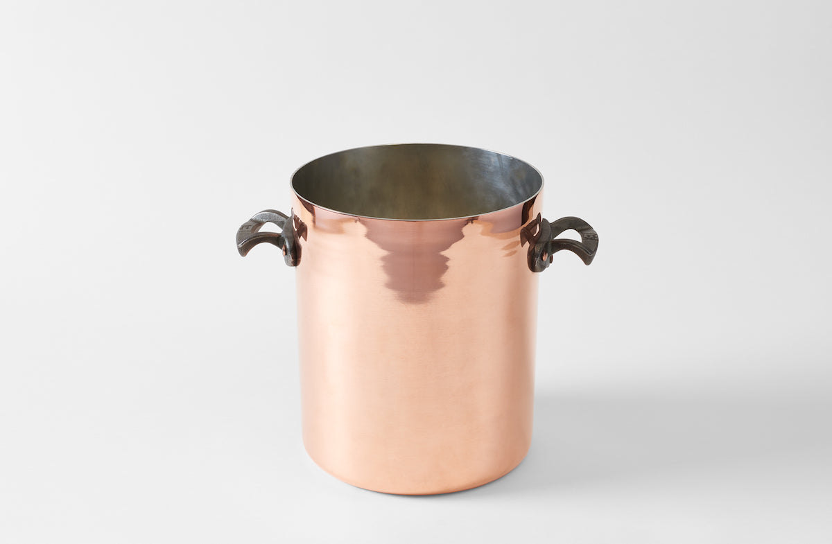 http://marchsf.com/cdn/shop/products/brooklyn-copper-cookware-14-quart-stock-pot-15860-bk-1.jpg?v=1588028544