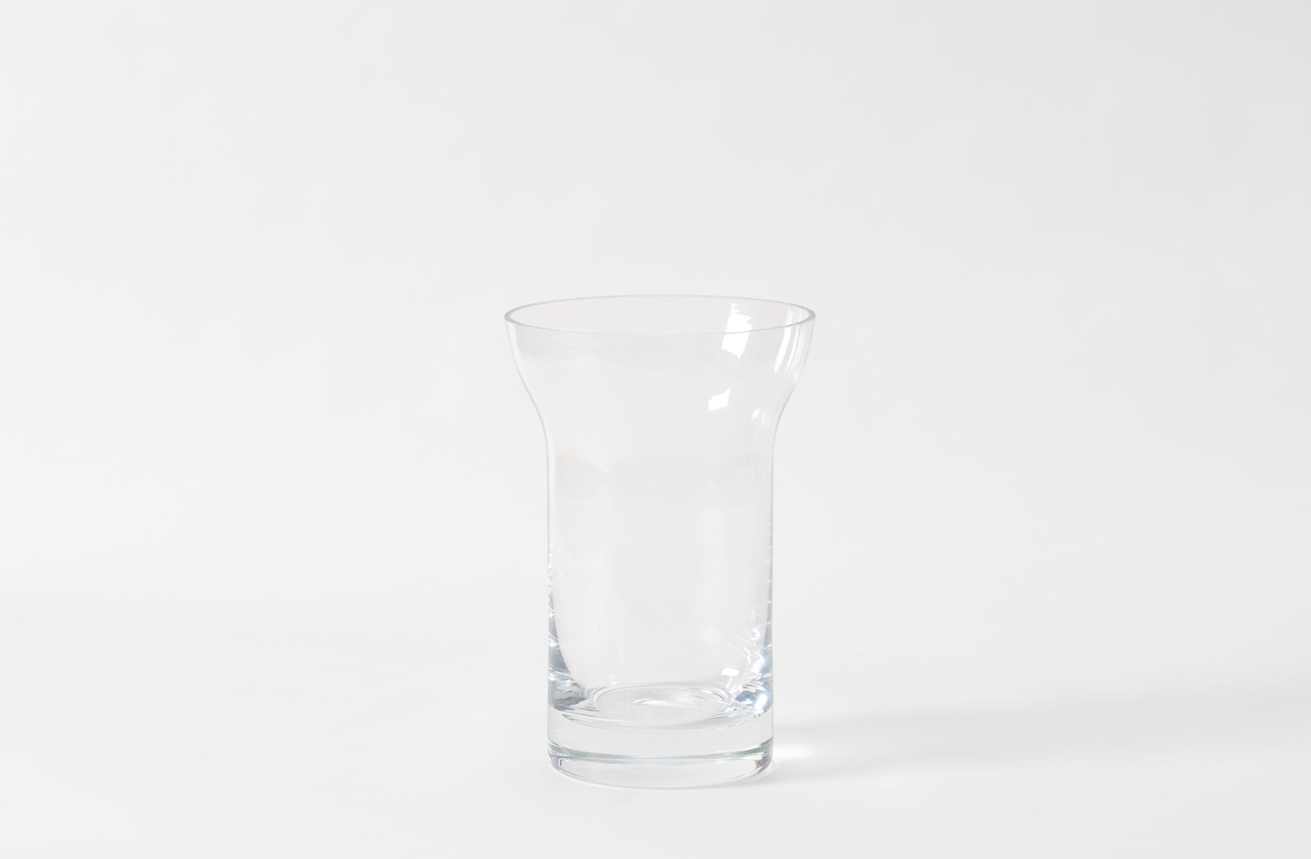 http://marchsf.com/cdn/shop/products/john-pawson-bohemian-crystal-vase-18055-bk.jpg?v=1590784636