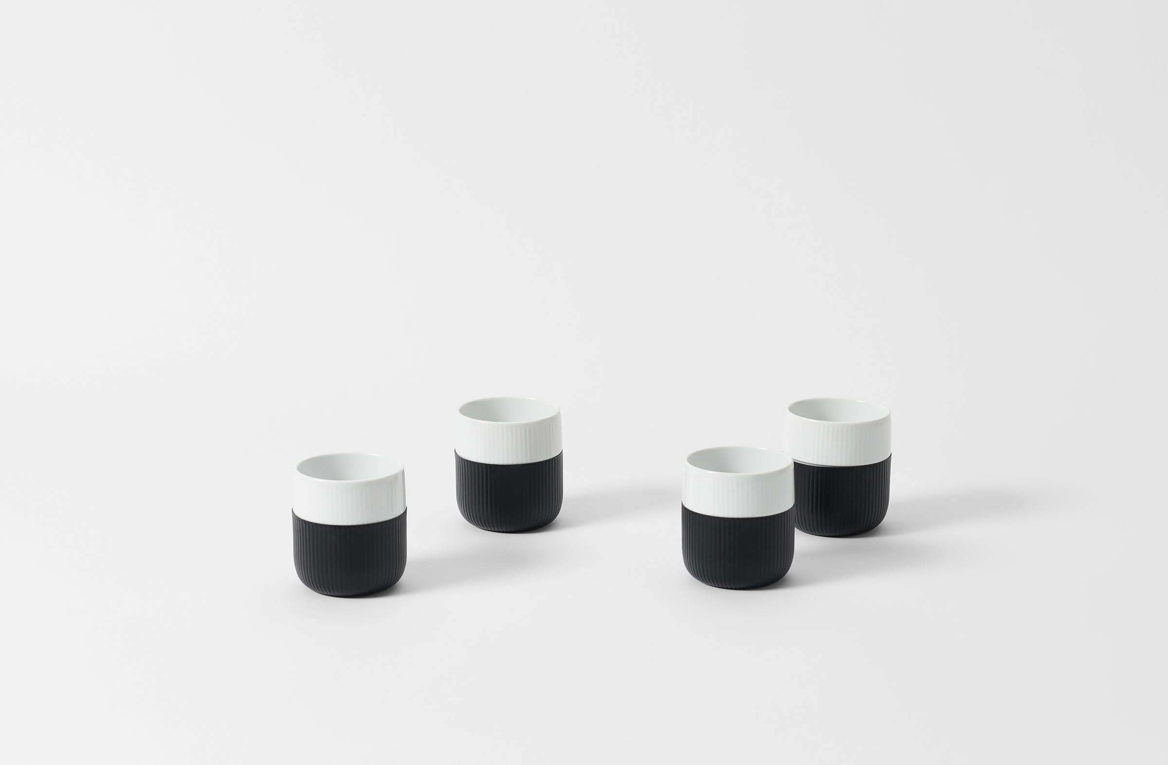 royal-copenhagen-jet-contrast-mug-20864-a