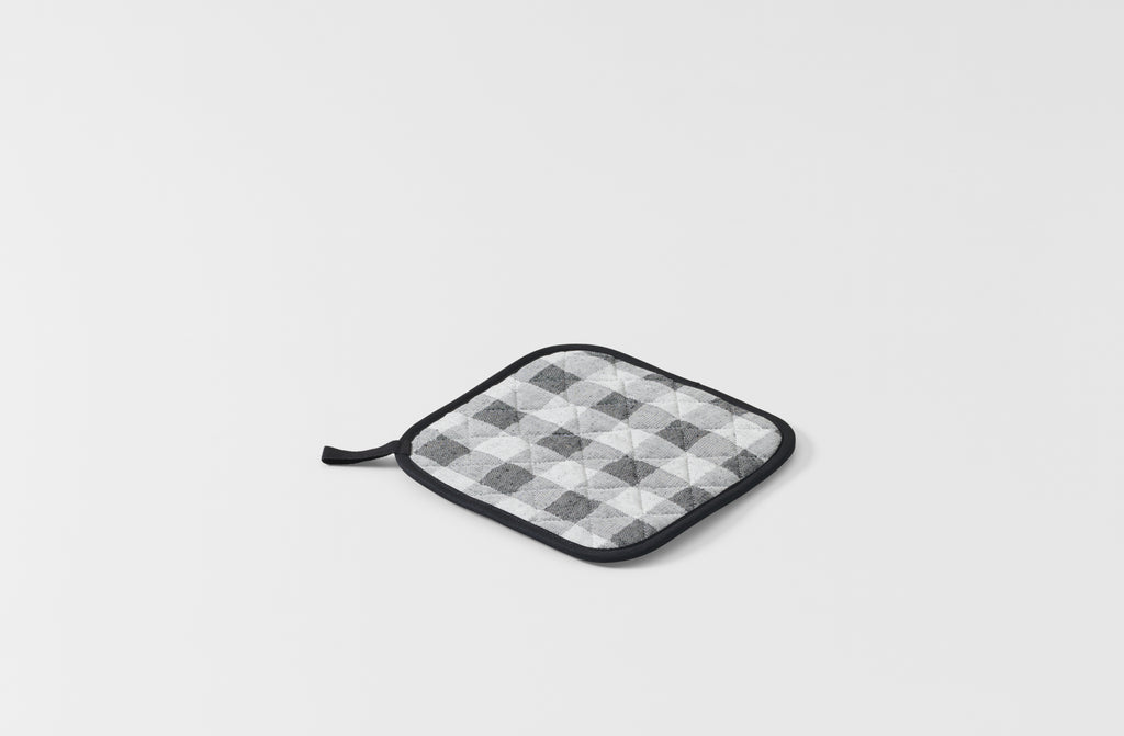 Tori Murphy Black Woodhouse Check Pot Holder