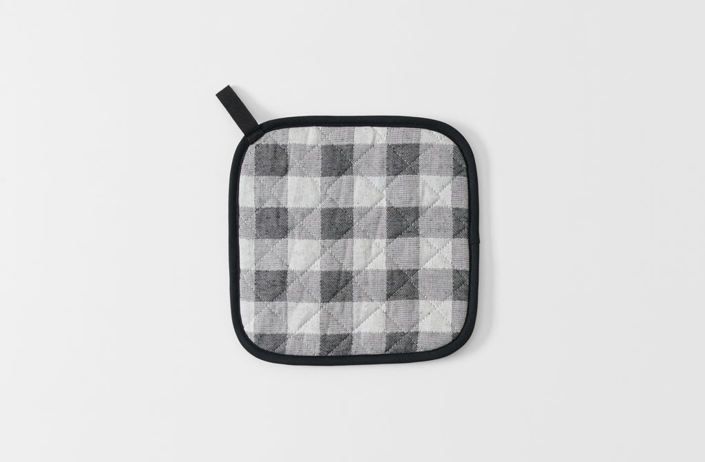 Tori Murphy Black Woodhouse Check Pot Holder