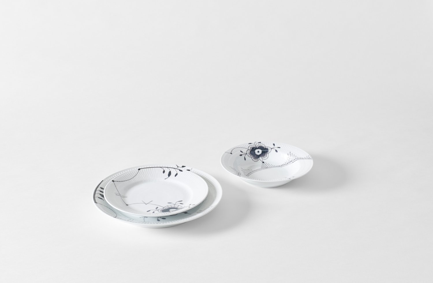 Royal Copenhagen Black Fluted Mega Collection