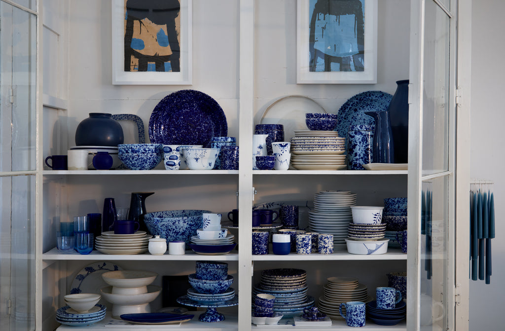 https://marchsf.com/cdn/shop/files/Ghent-Cabinet-with-Blue-and-White-Dinnerware_P_1024x.jpg?v=1694213470