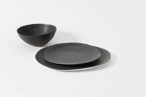 Molosco matte black dinnerware set. Default