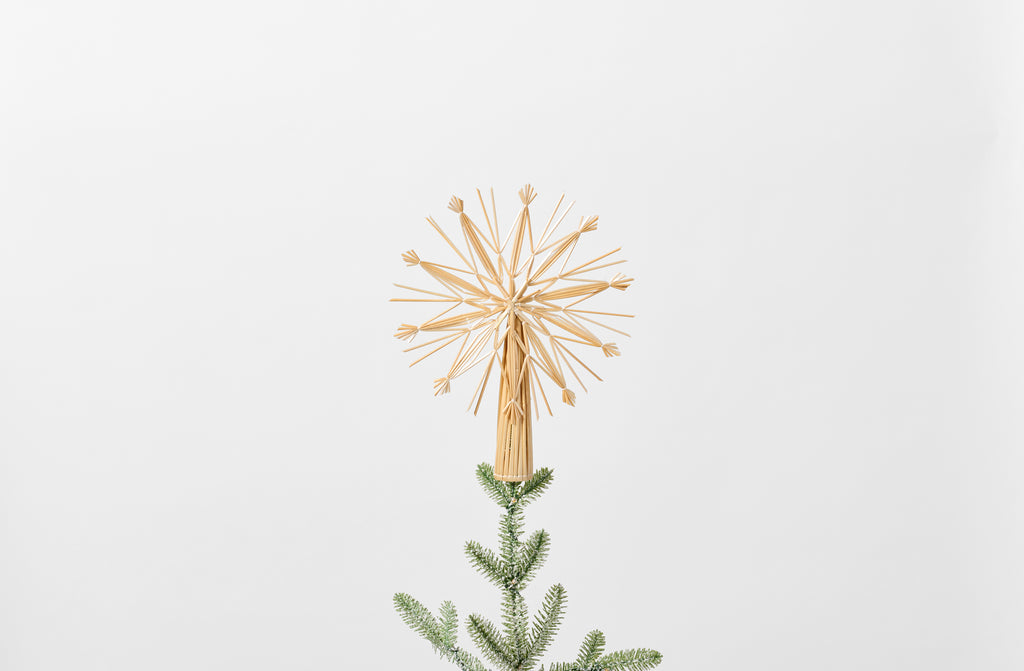 Straw tree topper Straw tree topper