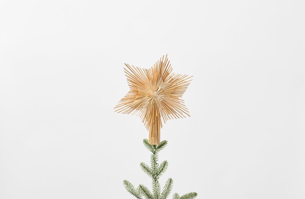 Straw tree topper Straw tree topper