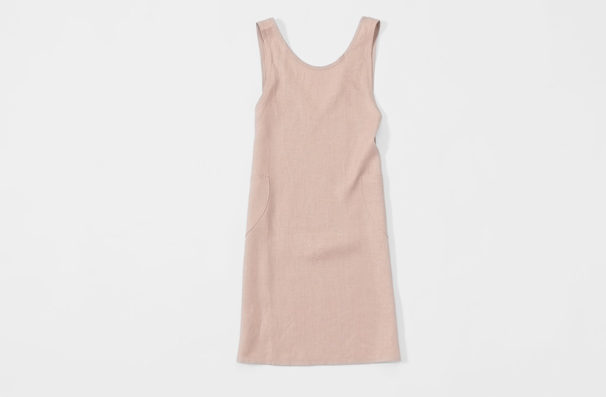 At Work MARCH Dusty Pink Linen Cross Back Apron