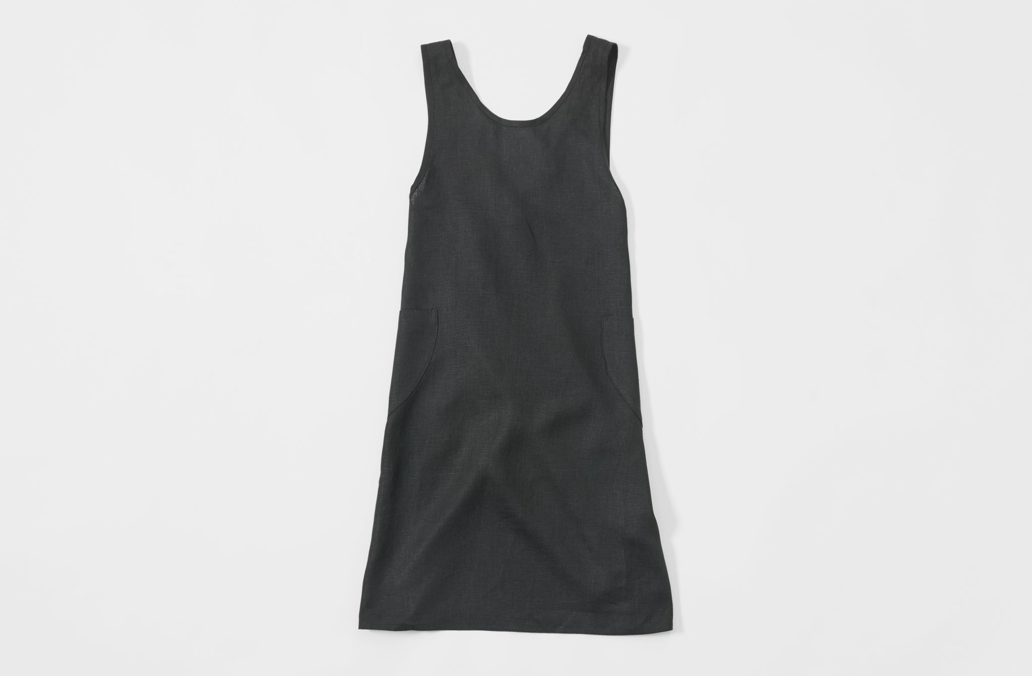 At Work MARCH Black Linen Cross Back Apron