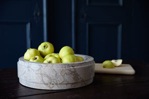 Michael-verheyden-for-march-grigio-marble-fruit-bowl-with-quince-in-situ