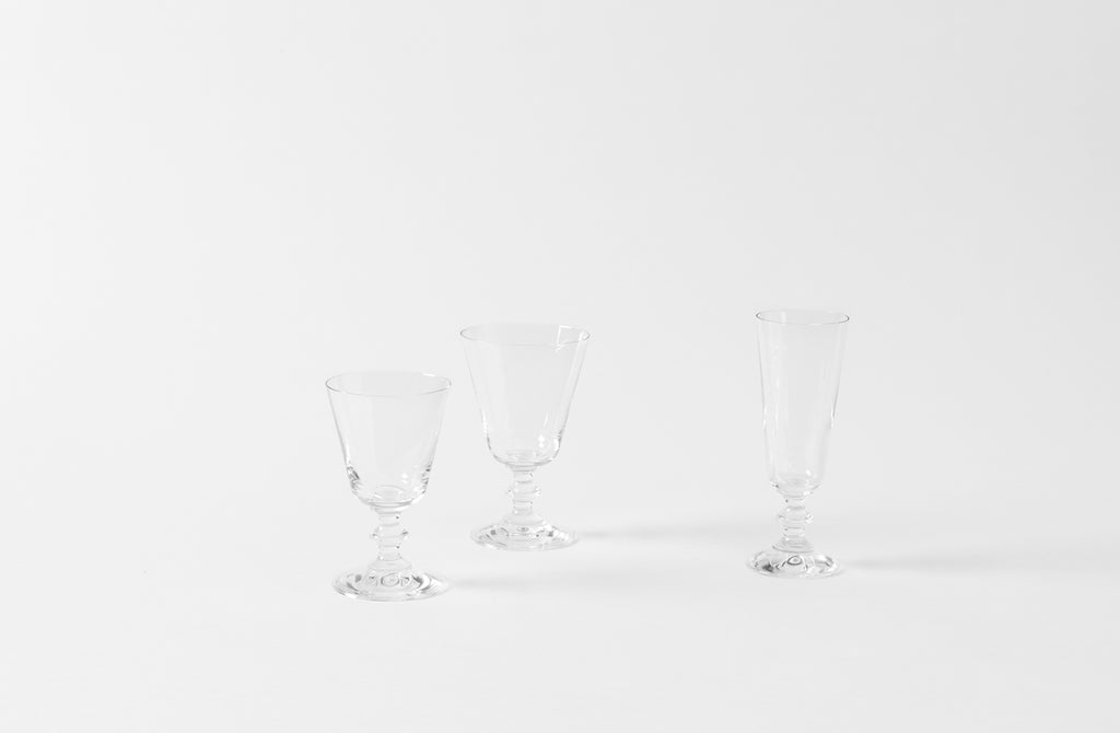 https://marchsf.com/cdn/shop/products/borosilicate-simple-stemware-glassware_1024x.jpg?v=1594858585