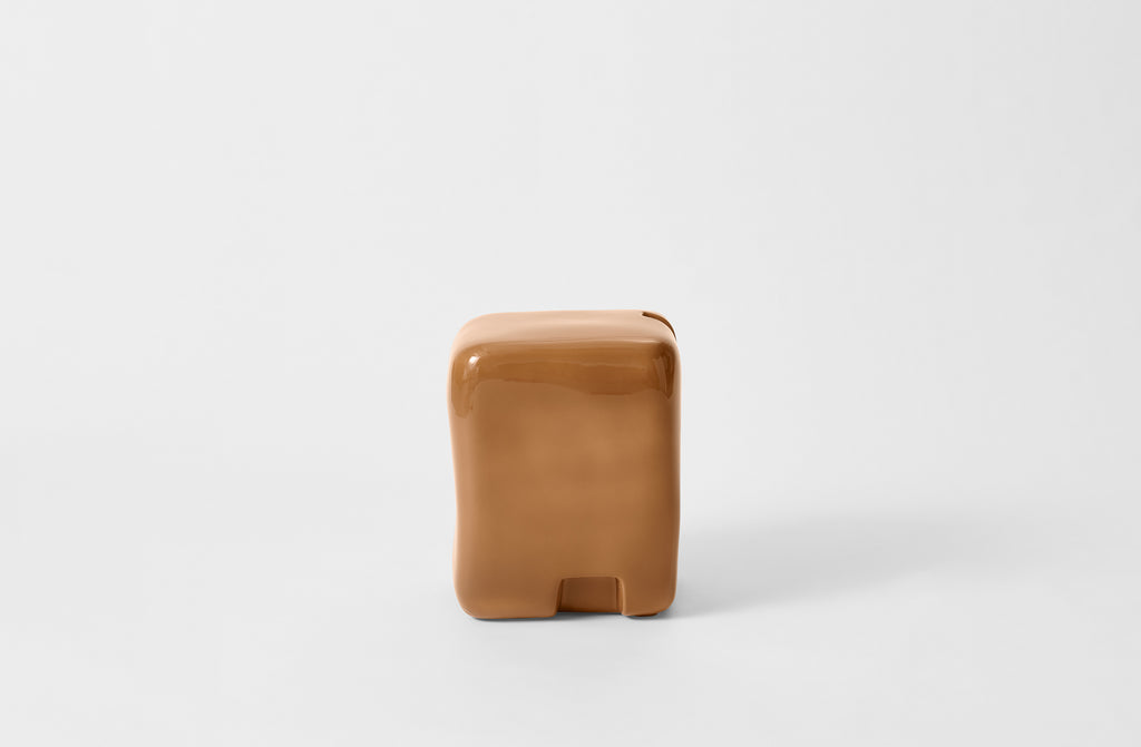 faye-toogood-chestnut-cobble-stool-20517-b