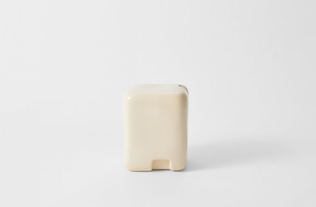 faye-toogood-cream-cobble-stool-20515-a