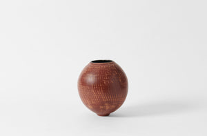 karen-swami-lg-brown-urushi-stoneware-vessel-20617-c
