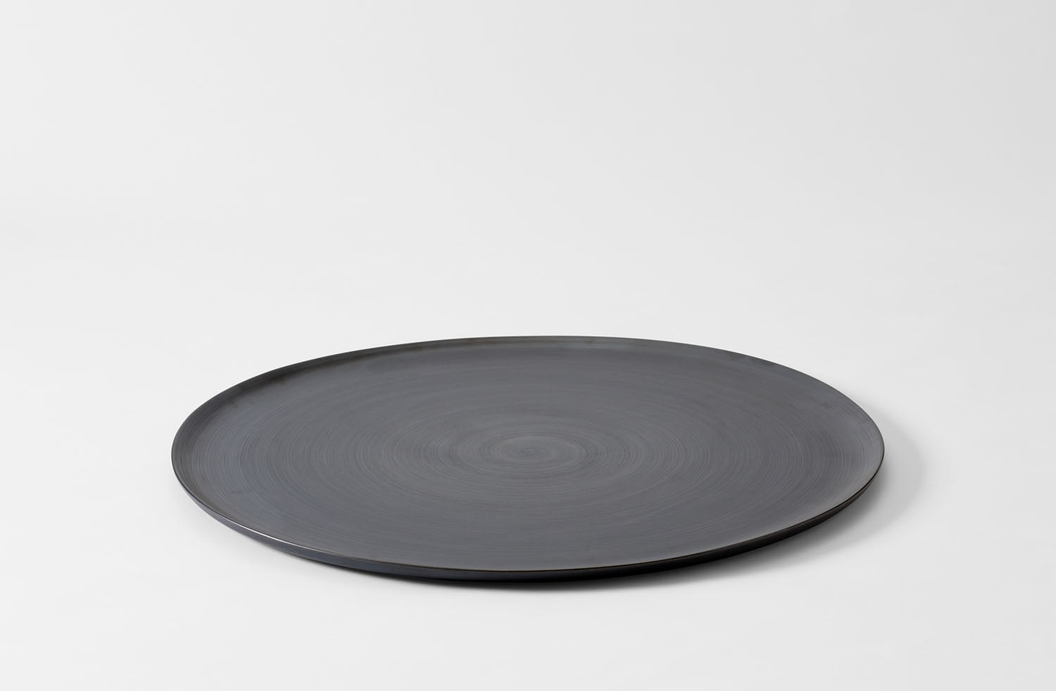 Rina Menardi Black Extra Large Round Peel